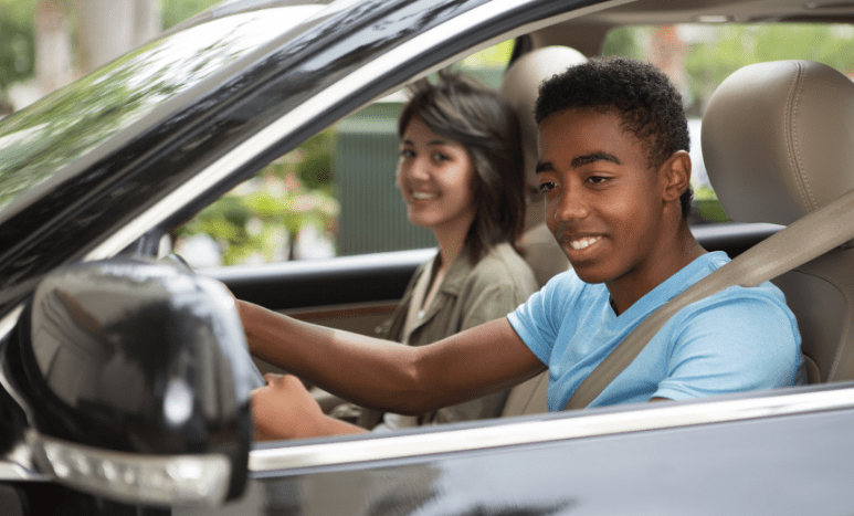 7-Ways-to-Help-Your-Teenage-Driver-Become-Safety-Conscious-